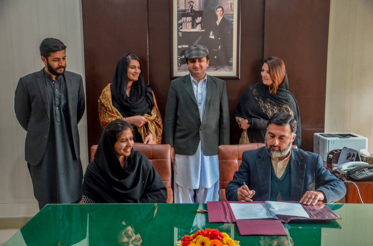 MOU Signing ceremony with Khwateen Rozgar